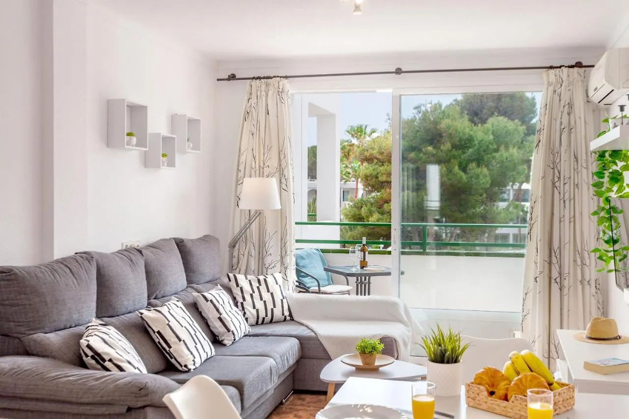 Nano'S Beach House Portocolom  Apartment